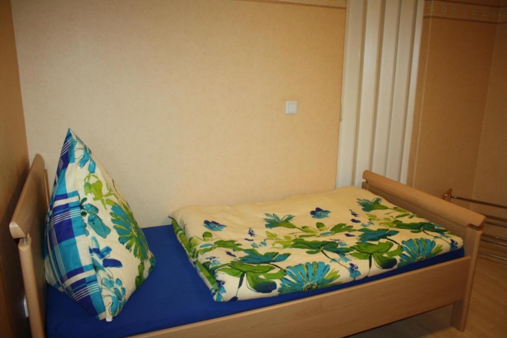 Monteur-/Und Ferienwohnung Diehl 아슬라르 외부 사진